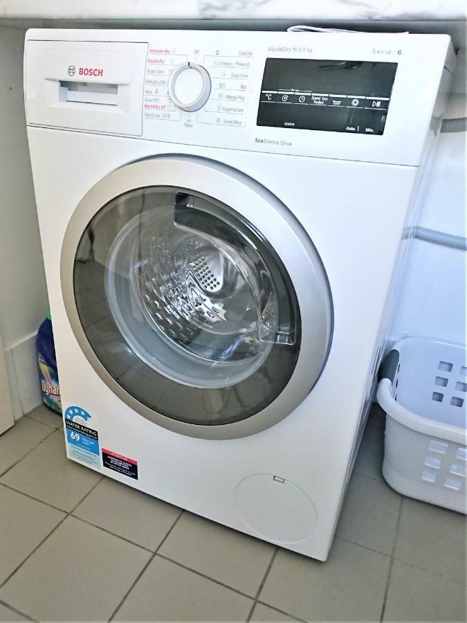 Glenelg Beach Gateway Studio Apartment Экстерьер фото